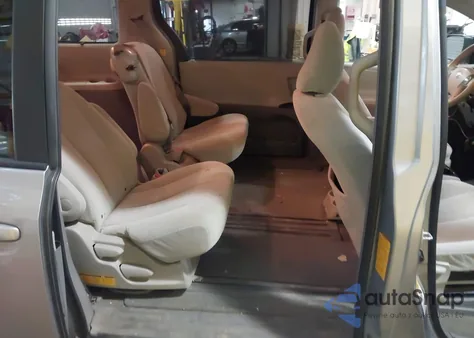 2011 Toyota Sienna Le V6 из США, поврежденный, VIN 5TDKK3DC0BS140610